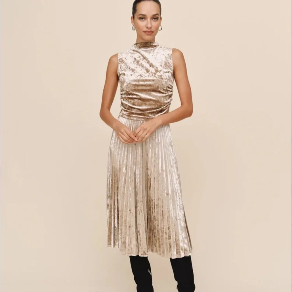 Bella Dahl Velvet Midi Set in Gold NWT - Picture 3 of 10